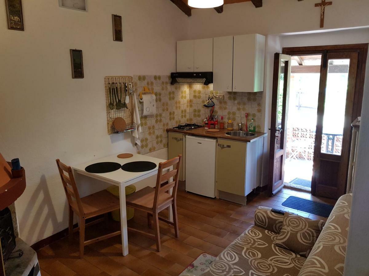Agriturismo Podere Omomorto Пратовекио Екстериор снимка
