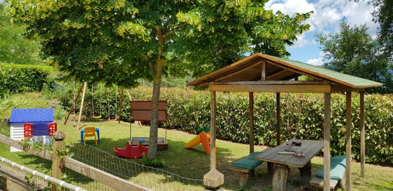 Agriturismo Podere Omomorto Пратовекио Екстериор снимка